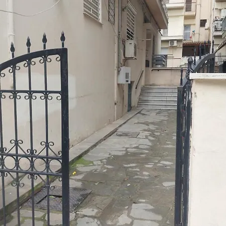 Amazon Price * Salonicco