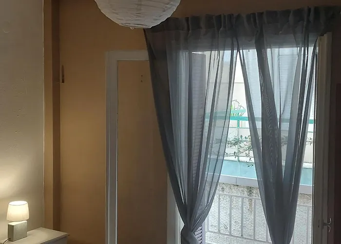 Amazon Price * Salonic